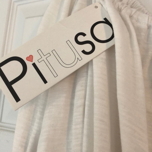 Pitusa Top - Picture 8 of 9